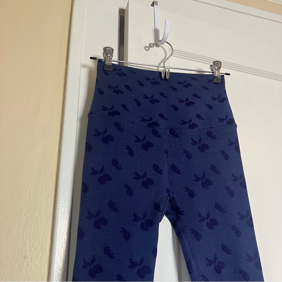 Spiritual Gangster Blue Love Sculpt Patterned Jacquard Leggings - Picture 4 of 7